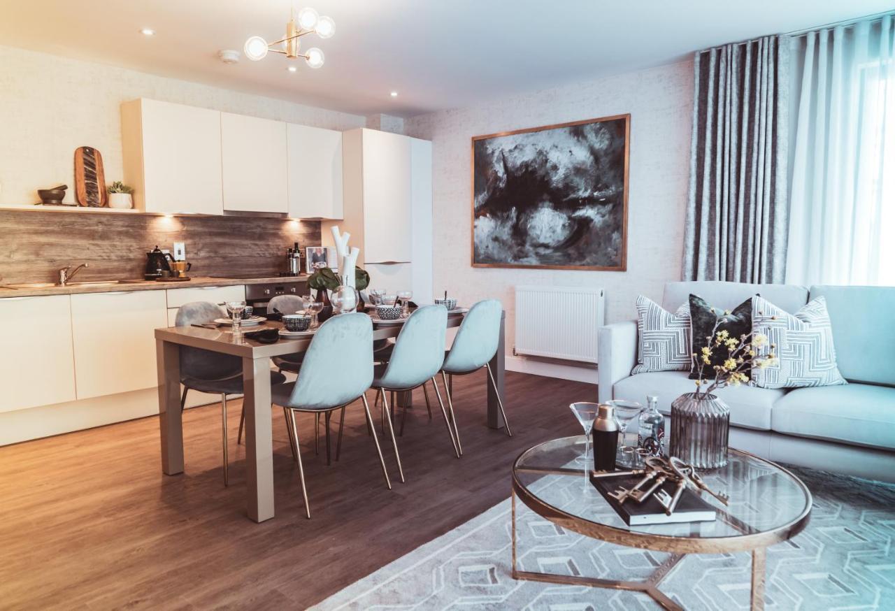 Seven Living Ashford - Modern And Spacious Apartments Luaran gambar