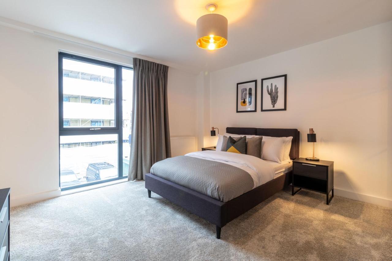 Seven Living Ashford - Modern And Spacious Apartments Luaran gambar