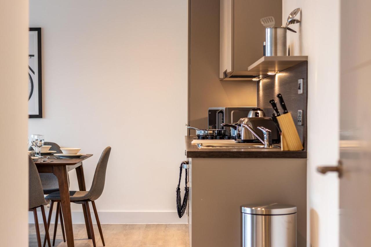 Seven Living Ashford - Modern And Spacious Apartments Luaran gambar