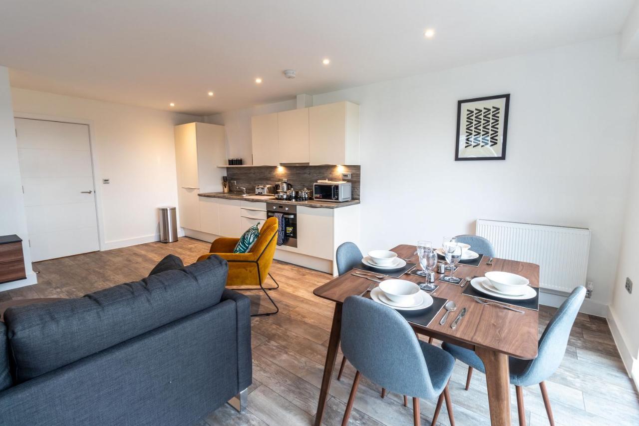Seven Living Ashford - Modern And Spacious Apartments Luaran gambar