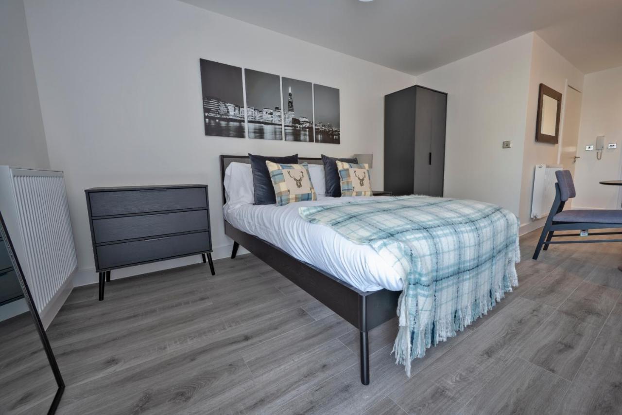 Seven Living Ashford - Modern And Spacious Apartments Luaran gambar