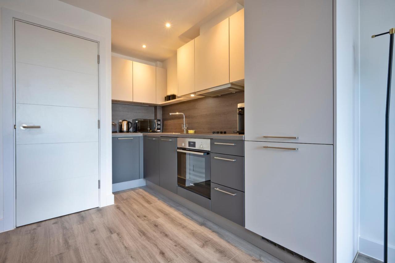Seven Living Ashford - Modern And Spacious Apartments Luaran gambar